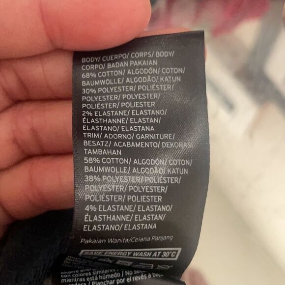 Ladies ivy PARK SHORT SHORTS - Picture 6 of 6